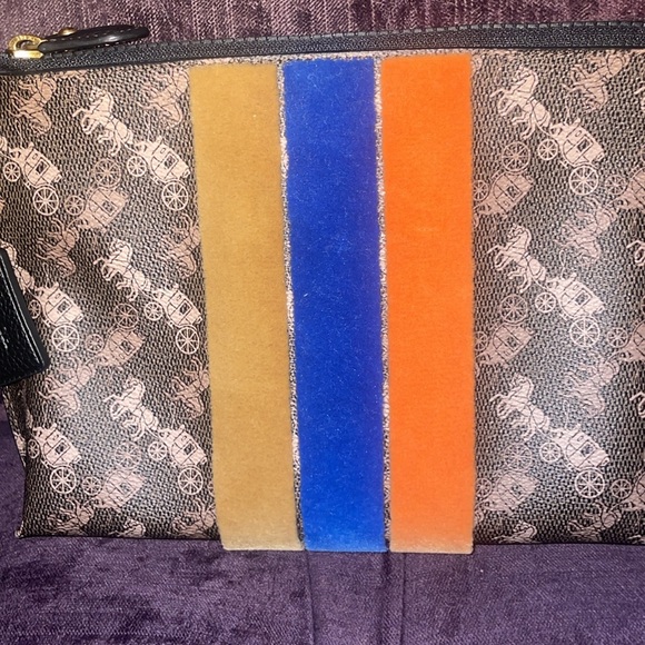 Coach Signature 3 colors Velour Stripe Wristlet Clutch - Picture 2 of 7